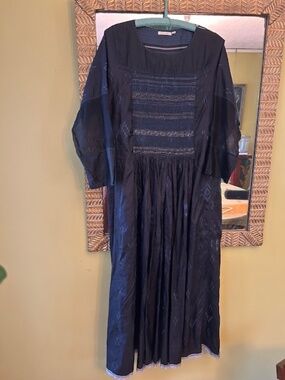 Black silk Injiri dress - sz M